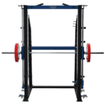 Station d'entraînement guidée LAROQ noire et bleue sur fond clair : structure acier, barres guides chromées, barre longue avec colliers et disques bumper rouges, supports de rangement latéraux, vue de face.